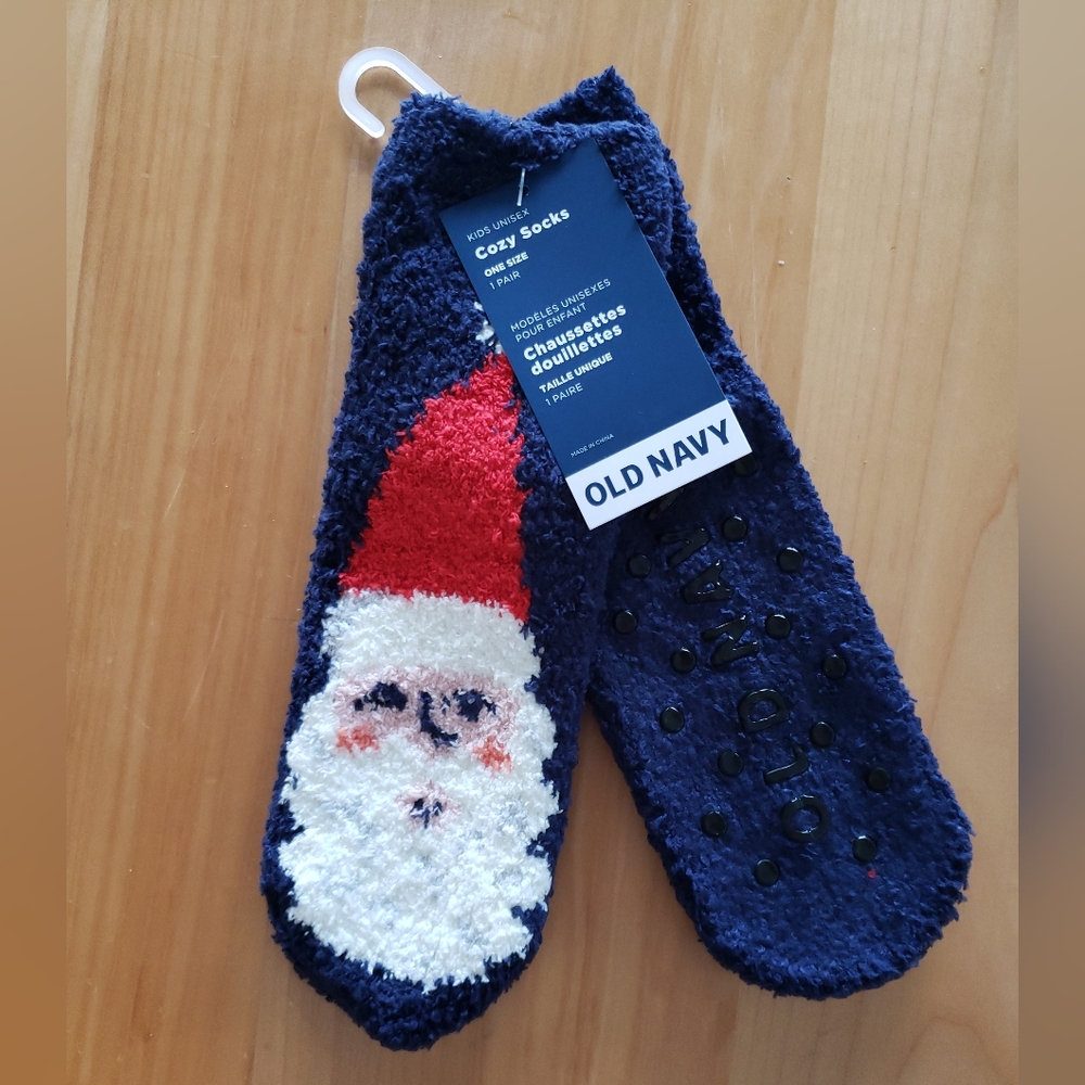 NWT'S Kids Fuzzy Santa Socks